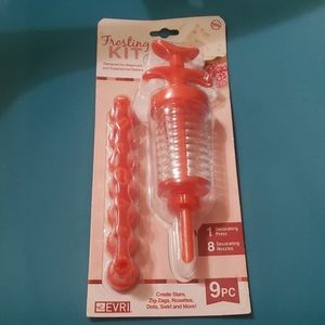 BRAND NEW FROSTING KIT